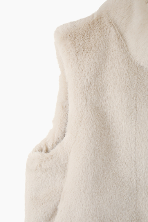 https://img.benettonmall.com/PARTS/KS/26F/SALE44661IV_MB_D3.jpg?cb=1789983961