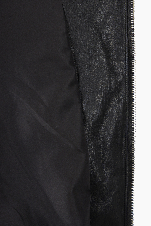 https://img.benettonmall.com/PARTS/KS/26F/SALEE1641BK_MB_D15.jpg?cb=1787100377