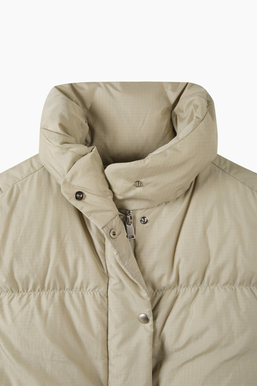 https://img.benettonmall.com/PARTS/KS/26F/SAPD39661BE_MB_D2.jpg?cb=1793028892