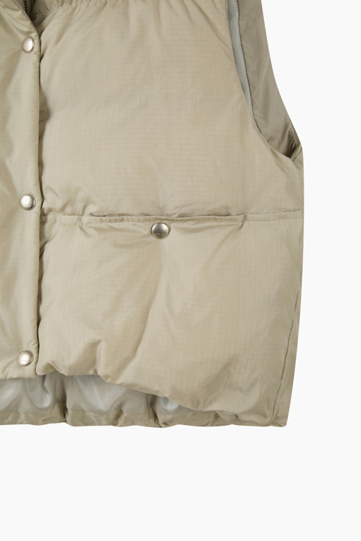 https://img.benettonmall.com/PARTS/KS/26F/SAPD39661BE_MB_D4.jpg?cb=1793028892