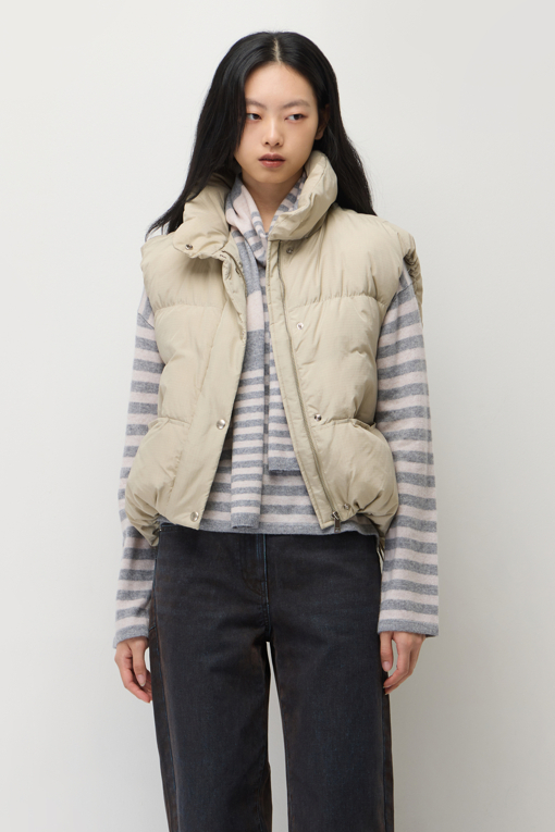 https://img.benettonmall.com/PARTS/KS/26F/SAPD39661BE_MB_M0.jpg?cb=1793028892
