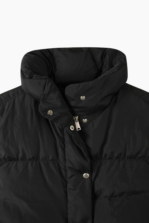 https://img.benettonmall.com/PARTS/KS/26F/SAPD39661BK_MB_D2.jpg?cb=1793028892
