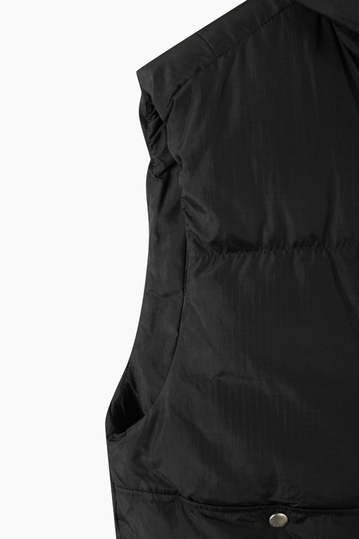 https://img.benettonmall.com/PARTS/KS/26F/SAPD39661BK_MB_D3.jpg?cb=1793028892