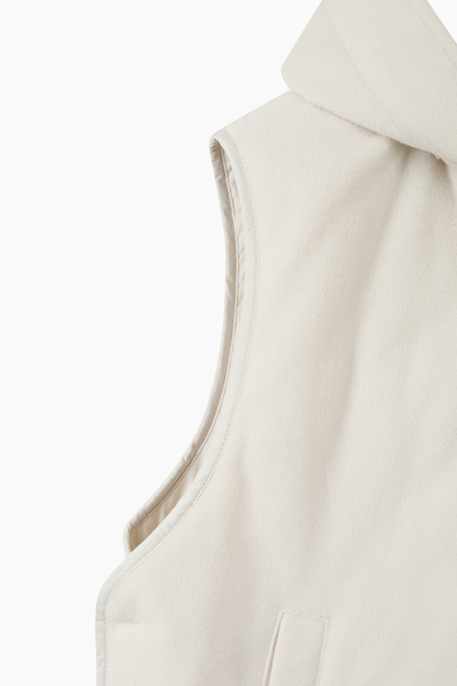 https://img.benettonmall.com/PARTS/KS/26F/SAPDE1661CR_MB_D3.jpg?cb=1789410927