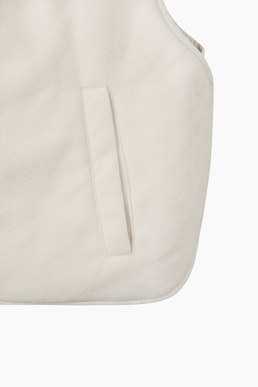 https://img.benettonmall.com/PARTS/KS/26F/SAPDE1661CR_MB_D4.jpg?cb=1789410927