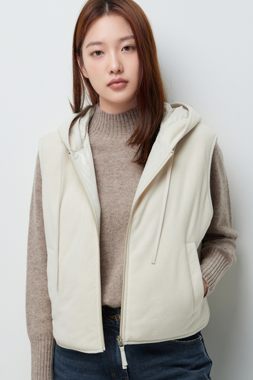 https://img.benettonmall.com/PARTS/KS/26F/SAPDE1661CR_MB_M3.jpg?cb=1789410927