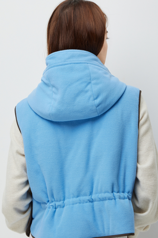 https://img.benettonmall.com/PARTS/KS/26F/SAPDE1661LB_MB_M4.jpg?cb=1789410927
