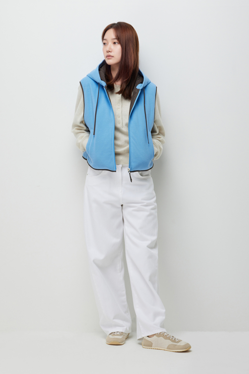 https://img.benettonmall.com/PARTS/KS/26F/SAPDE1661LB_MB_M5.jpg?cb=1789410927
