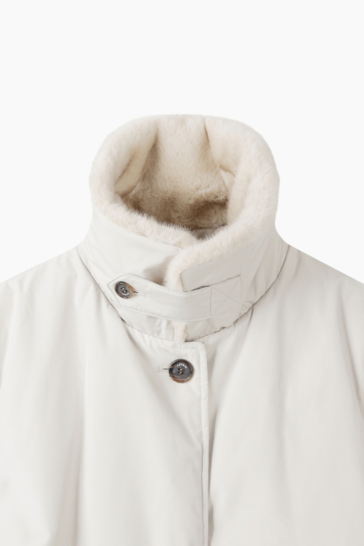 https://img.benettonmall.com/PARTS/KS/26F/SAPDE5661BE_MB_D2.jpg?cb=1789410927
