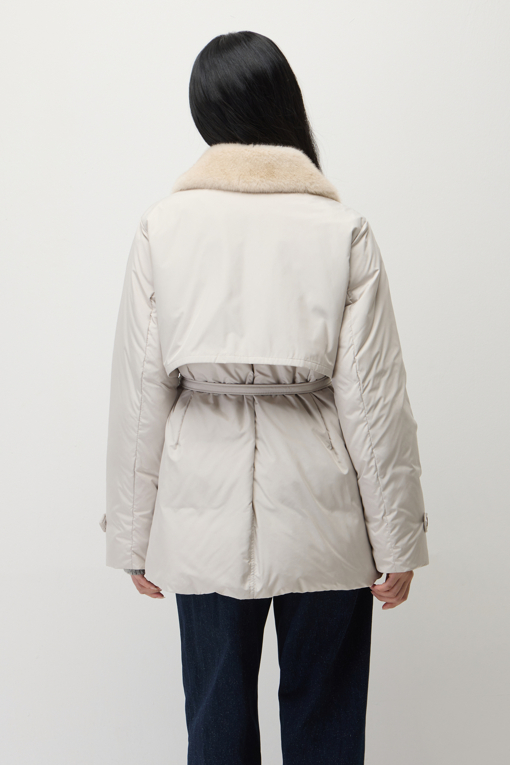 https://img.benettonmall.com/PARTS/KS/26F/SAPDE5661BE_MB_M2.jpg?cb=1793028892