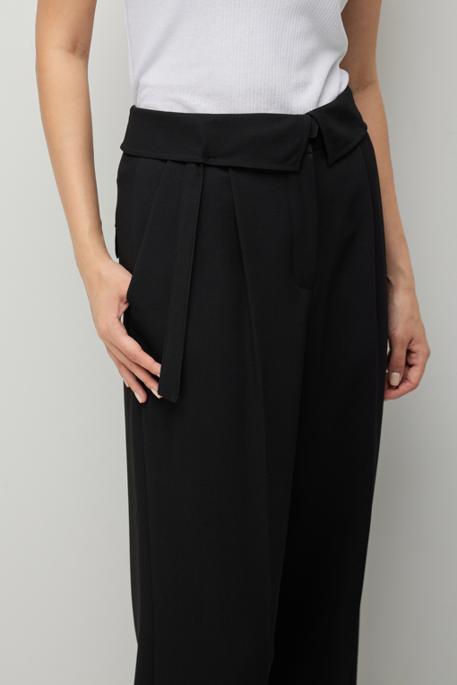 https://img.benettonmall.com/PARTS/KS/26F/SAPT01641BK_MB_D3.jpg?cb=1789410927