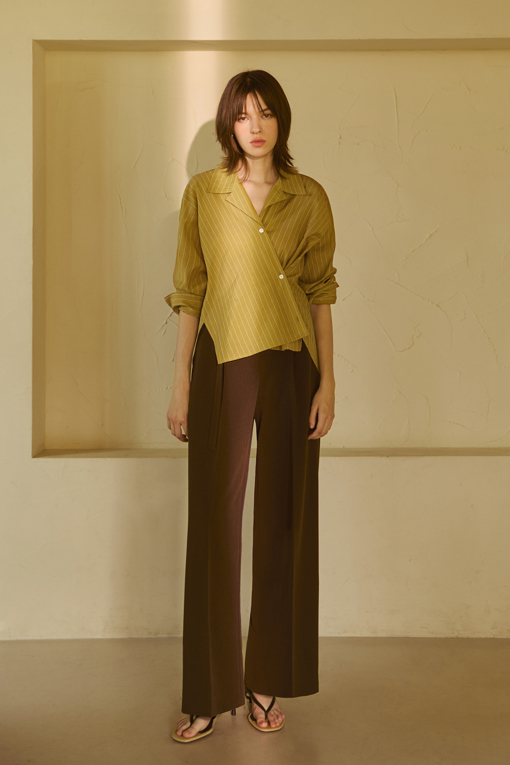 https://img.benettonmall.com/PARTS/KS/26F/SAPT01641BR_MB_D0.jpg?cb=1789410927