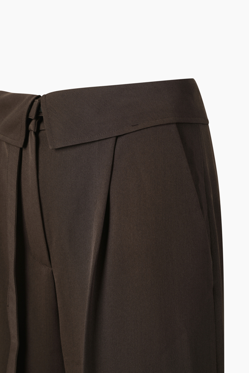 https://img.benettonmall.com/PARTS/KS/26F/SAPT01641BR_MB_D13.jpg?cb=1790808094