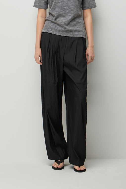 https://img.benettonmall.com/PARTS/KS/26F/SAPT02641DG_MB_D0.jpg?cb=1789410927
