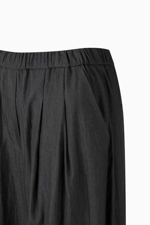 https://img.benettonmall.com/PARTS/KS/26F/SAPT02641DG_MB_D13.jpg?cb=1789410927