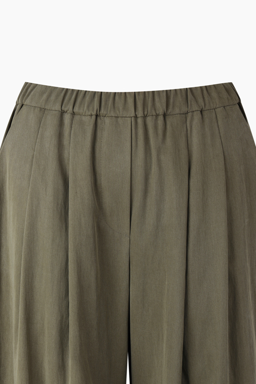 https://img.benettonmall.com/PARTS/KS/26F/SAPT02641KA_MB_D12.jpg?cb=1789410927