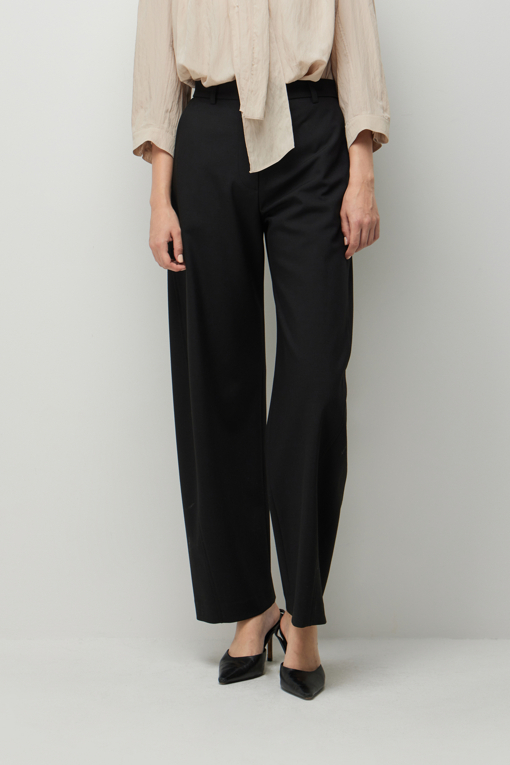 https://img.benettonmall.com/PARTS/KS/26F/SAPT03641BK_MB_D0.jpg?cb=1789410927
