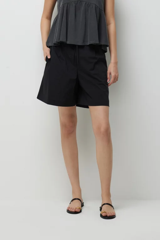 https://img.benettonmall.com/PARTS/KS/26F/SAPT07641BK_MB.jpg?cb=1785497529
