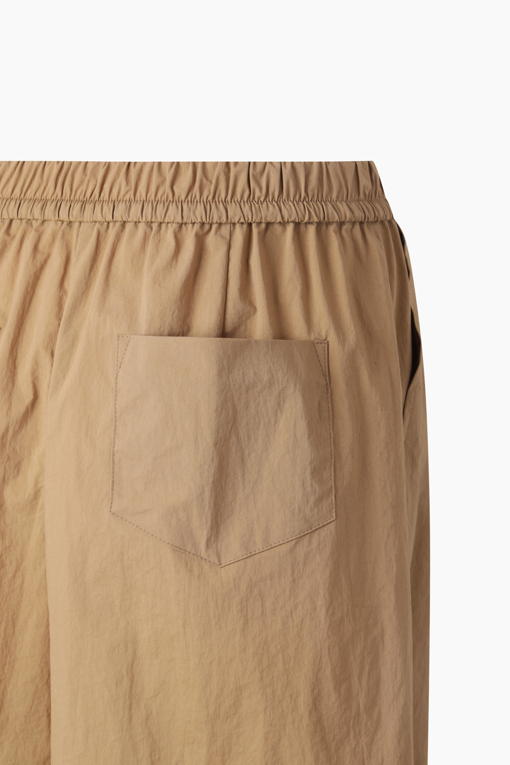 https://img.benettonmall.com/PARTS/KS/26F/SAPT07641BR_MB_D14.jpg?cb=1789410927