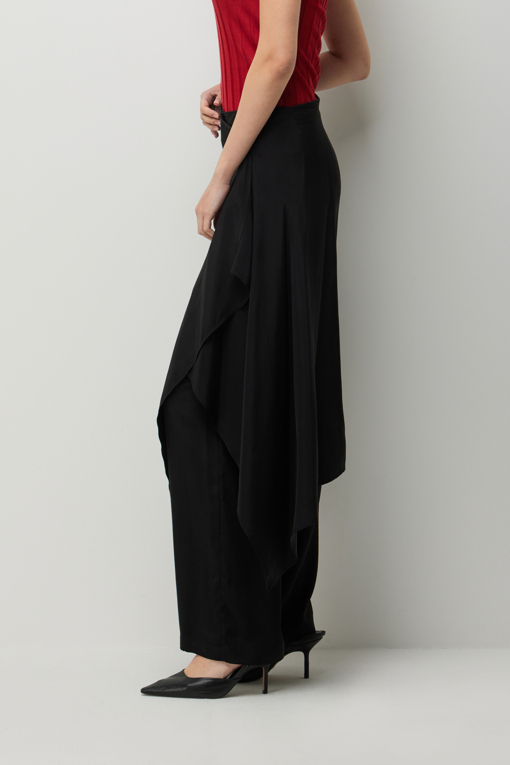 https://img.benettonmall.com/PARTS/KS/26F/SAPT08641BK_MB_D2.jpg?cb=1789410927