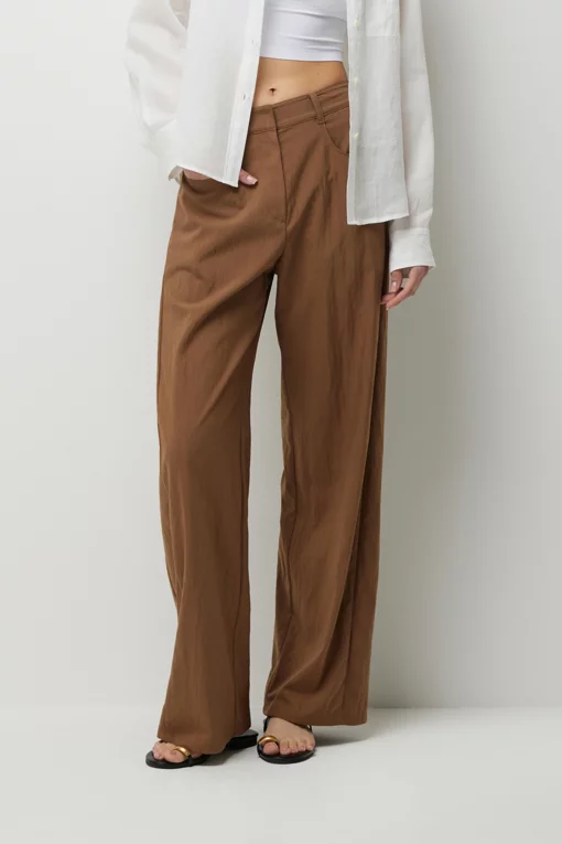 https://img.benettonmall.com/PARTS/KS/26F/SAPT09641BR_MB.jpg?cb=1785497529