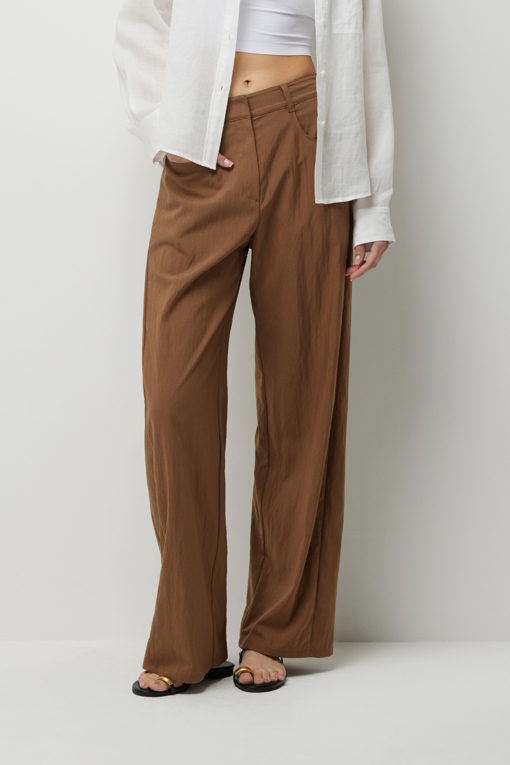 https://img.benettonmall.com/PARTS/KS/26F/SAPT09641BR_MB_D0.jpg?cb=1789410927
