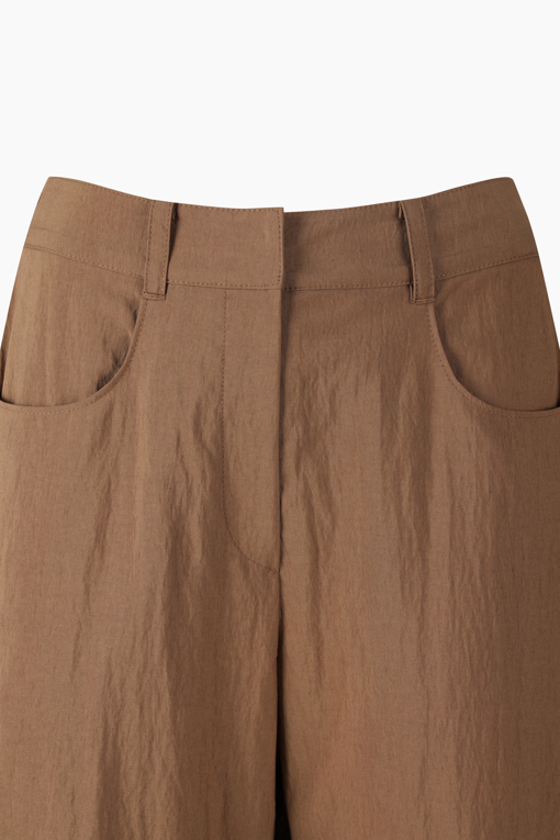 https://img.benettonmall.com/PARTS/KS/26F/SAPT09641BR_MB_D12.jpg?cb=1789410927