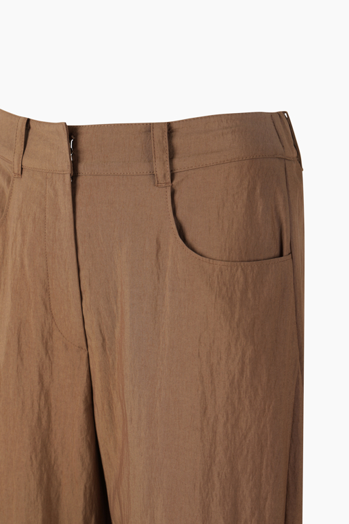 https://img.benettonmall.com/PARTS/KS/26F/SAPT09641BR_MB_D13.jpg?cb=1789410927