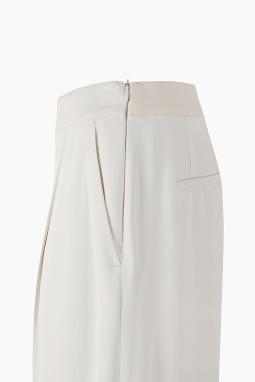https://img.benettonmall.com/PARTS/KS/26F/SAPT10641BE_MB_D13.jpg?cb=1789410927