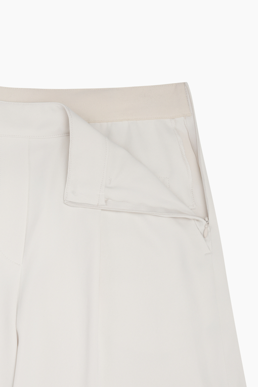 https://img.benettonmall.com/PARTS/KS/26F/SAPT10641BE_MB_D15.jpg?cb=1789410927