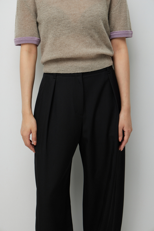 https://img.benettonmall.com/PARTS/KS/26F/SAPT32661BK_MB_M3.jpg?cb=1789983961