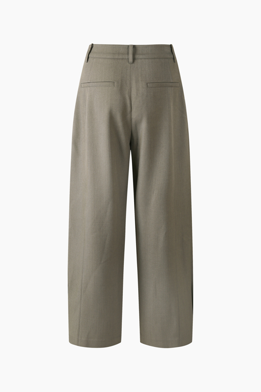 https://img.benettonmall.com/PARTS/KS/26F/SAPT32661KA_MB_D1.jpg?cb=1789983961