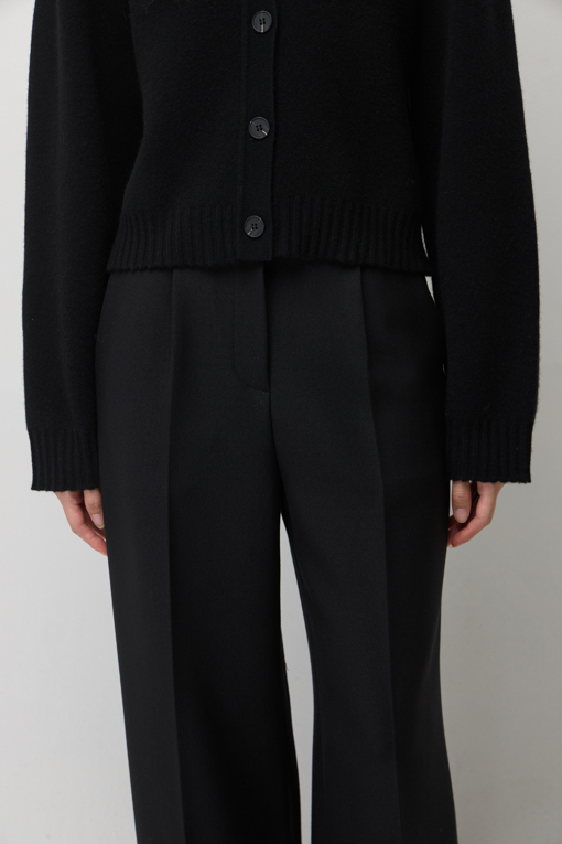 https://img.benettonmall.com/PARTS/KS/26F/SAPT33661BK_MB_M3.jpg?cb=1793028892