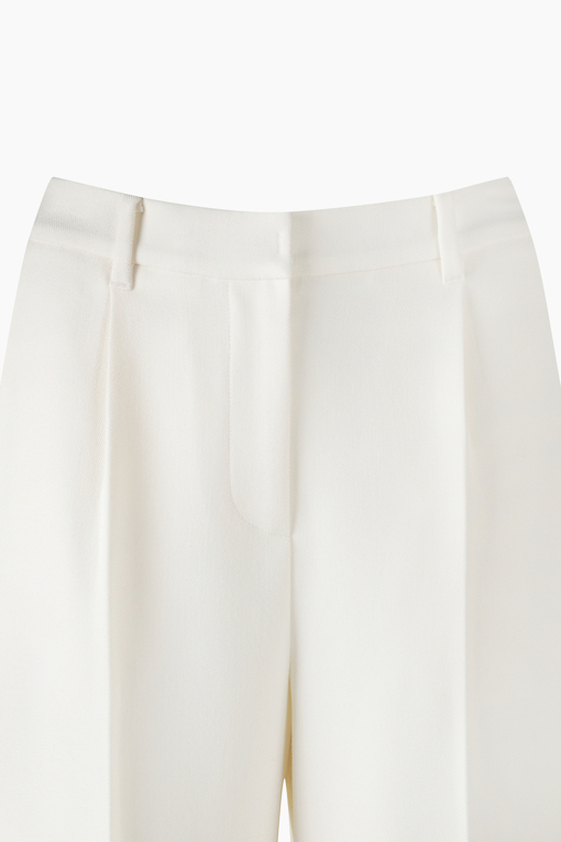 https://img.benettonmall.com/PARTS/KS/26F/SAPT33661IV_MB_D2.jpg?cb=1793028892