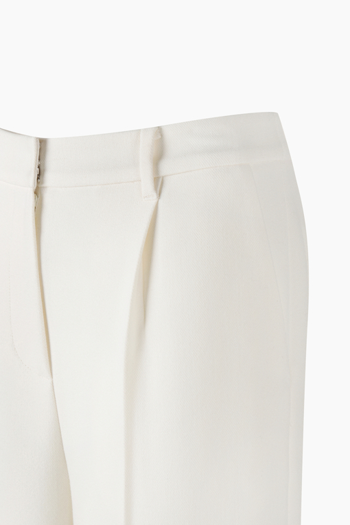 https://img.benettonmall.com/PARTS/KS/26F/SAPT33661IV_MB_D3.jpg?cb=1793028892