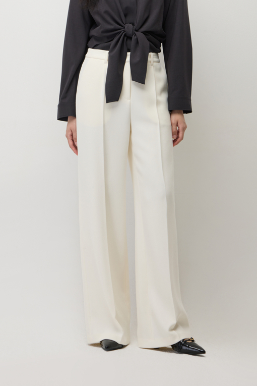 https://img.benettonmall.com/PARTS/KS/26F/SAPT33661IV_MB_M0.jpg?cb=1793028892