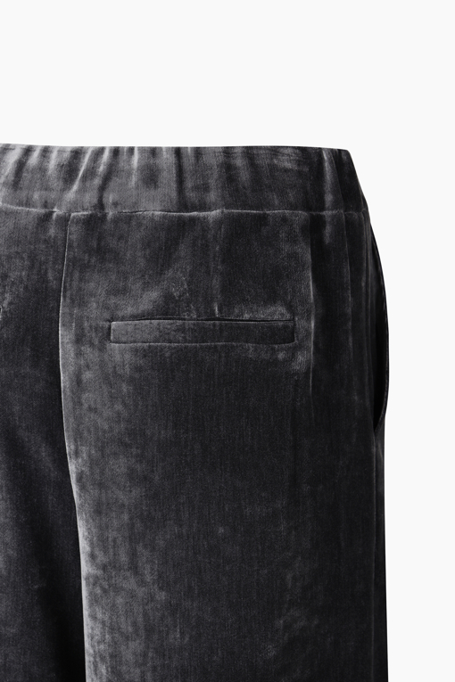 https://img.benettonmall.com/PARTS/KS/26F/SAPT35661DG_MB_D4.jpg?cb=1789983961