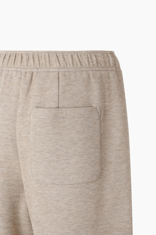 https://img.benettonmall.com/PARTS/KS/26F/SAPT36661ME_MB_D4.jpg?cb=1789983961