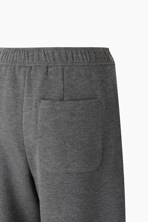 https://img.benettonmall.com/PARTS/KS/26F/SAPT36661MG_MB_D4.jpg?cb=1789983961