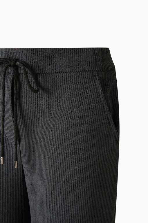 https://img.benettonmall.com/PARTS/KS/26F/SAPT40661DG_MB_D3.jpg?cb=1793028892