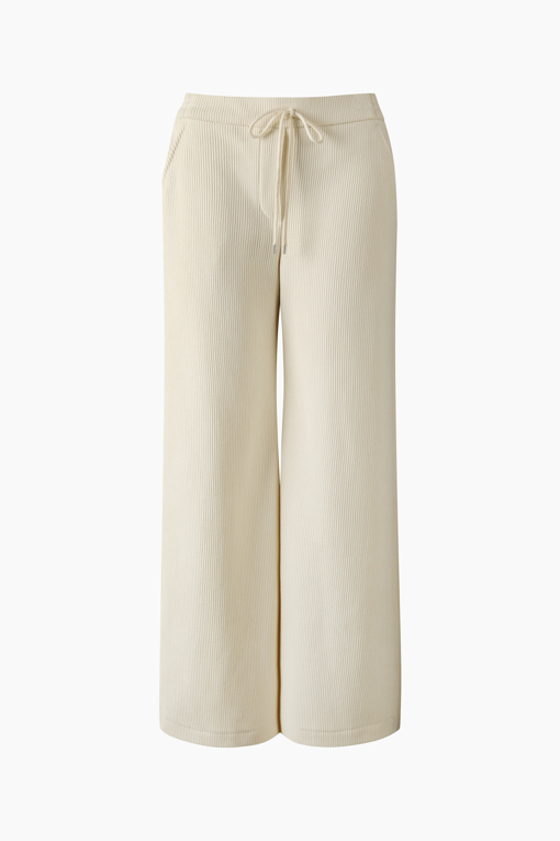 https://img.benettonmall.com/PARTS/KS/26F/SAPT40661IV_MB_D0.jpg?cb=1793028892