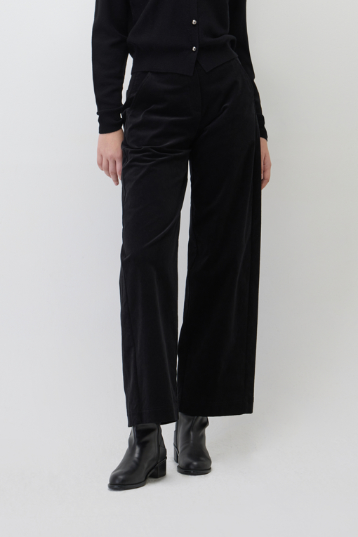 https://img.benettonmall.com/PARTS/KS/26F/SAPT41661BK_MB_M0.jpg?cb=1793028892