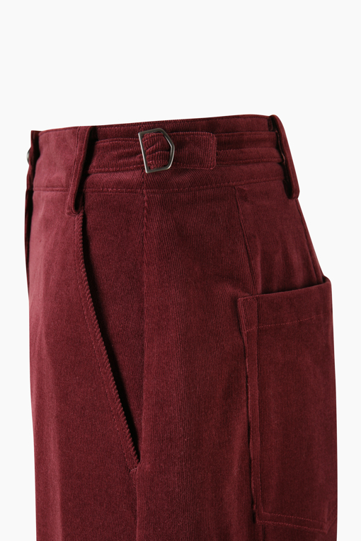 https://img.benettonmall.com/PARTS/KS/26F/SAPT41661WI_MB_D3.jpg?cb=1793028892