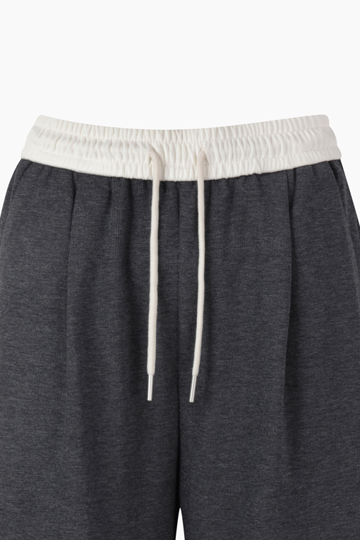 https://img.benettonmall.com/PARTS/KS/26F/SAPTE1641DG_MB_D12.jpg?cb=1787100377