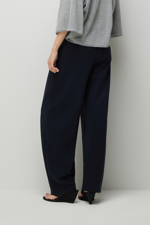https://img.benettonmall.com/PARTS/KS/26F/SAPTE1641DN_MB_D2.jpg?cb=1787100377