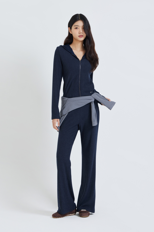 https://img.benettonmall.com/PARTS/KS/26F/SAPTE2661NY_MB_M6.jpg?cb=1792404559