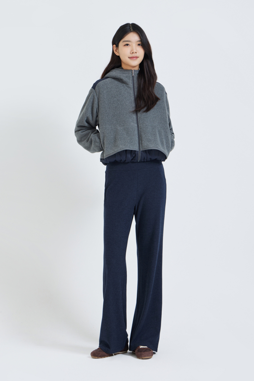 https://img.benettonmall.com/PARTS/KS/26F/SAPTE2661NY_MB_M8.jpg?cb=1792404559