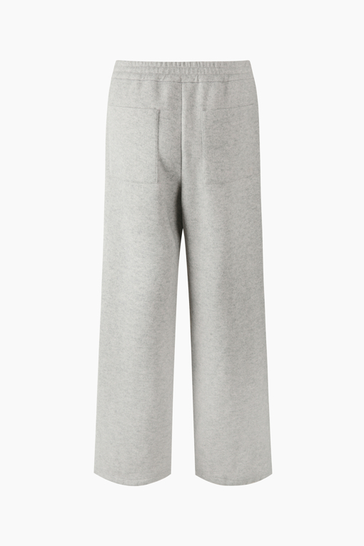 https://img.benettonmall.com/PARTS/KS/26F/SAPTE4661LG_MB_D1.jpg?cb=1792404559