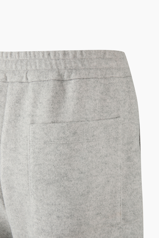 https://img.benettonmall.com/PARTS/KS/26F/SAPTE4661LG_MB_D5.jpg?cb=1792404559