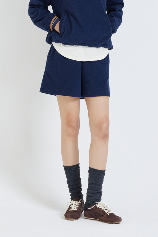 https://img.benettonmall.com/PARTS/KS/26F/SAPTE5661DN_MB_M0.jpg?cb=1792404559